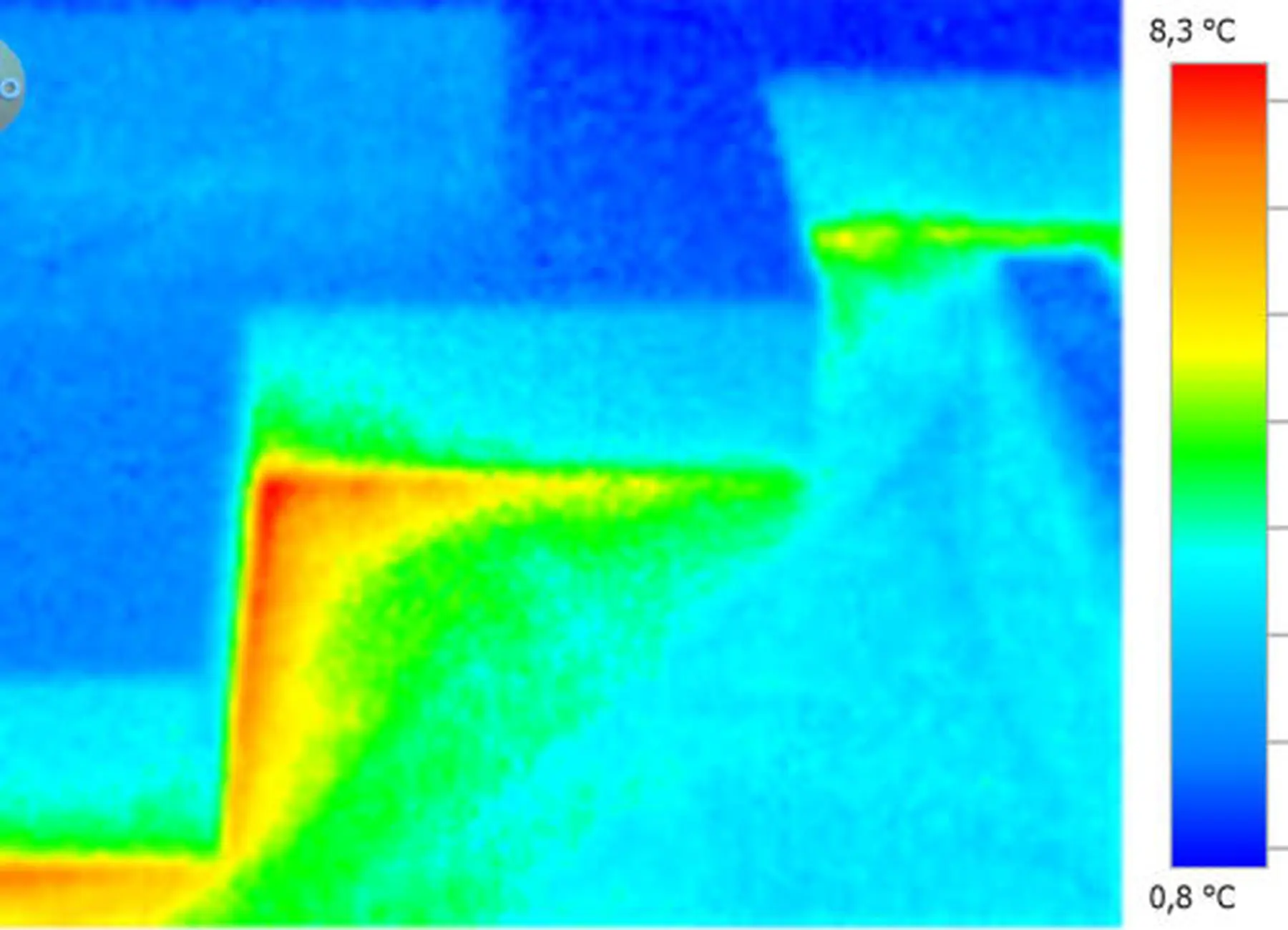 Mit Speicherdeckendämmung Gebäudethermographie