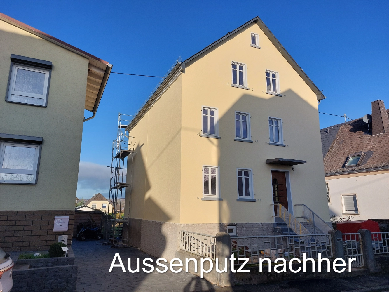 Mario Bremser Hausaußenseite nach dem Anstrich